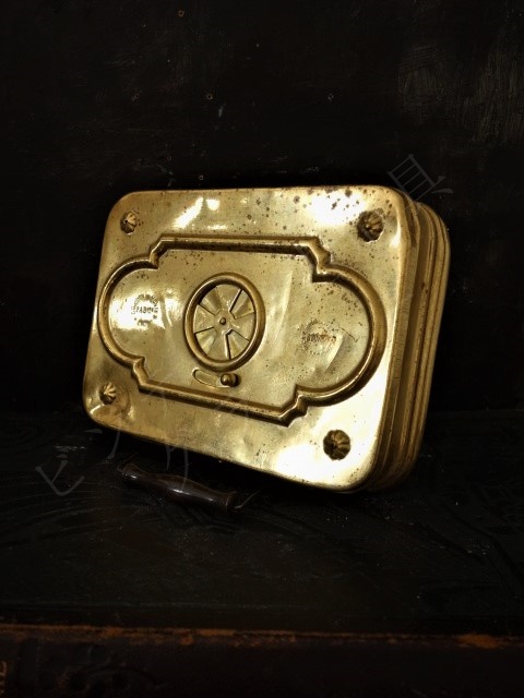 フランスアンティーク　真鍮のケース 炭入れ 携帯暖房